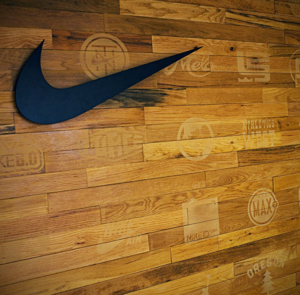 Amazing Office of Nike CEO  (35 pics) - Izismile.com (10333)