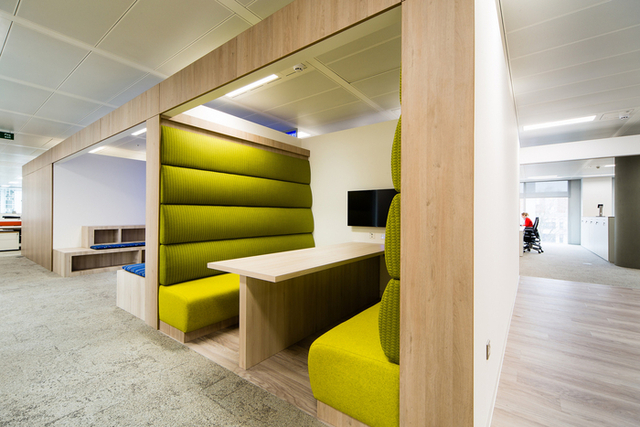Lonely Planet - London Offices - Office Snapshots (11232)