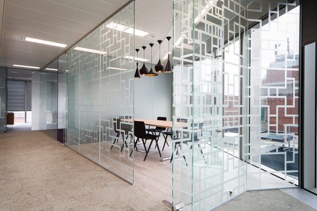 Lonely Planet - London Offices - Office Snapshots (11234)